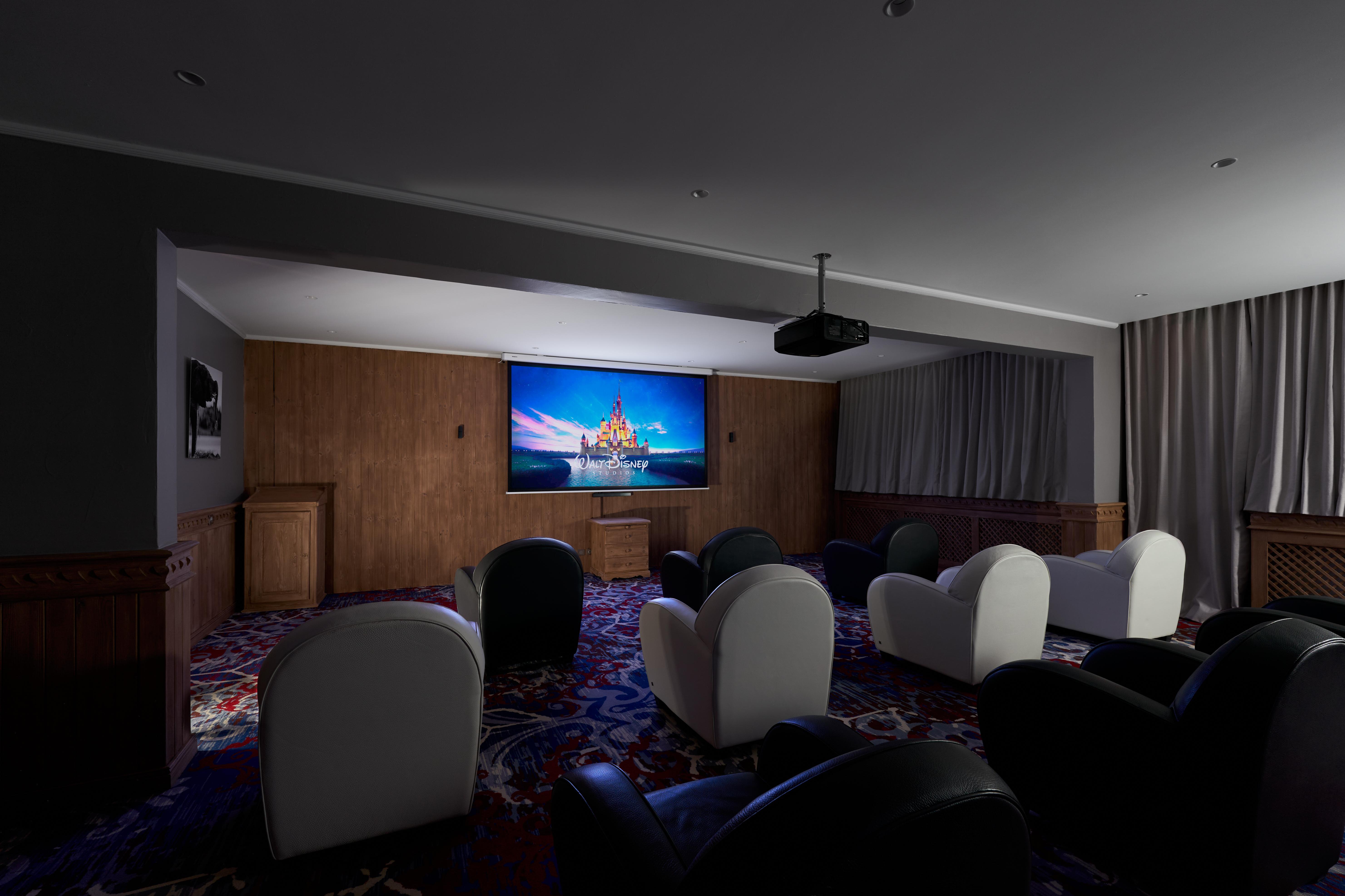 Hotel Annapurna Корчевел Екстериор снимка