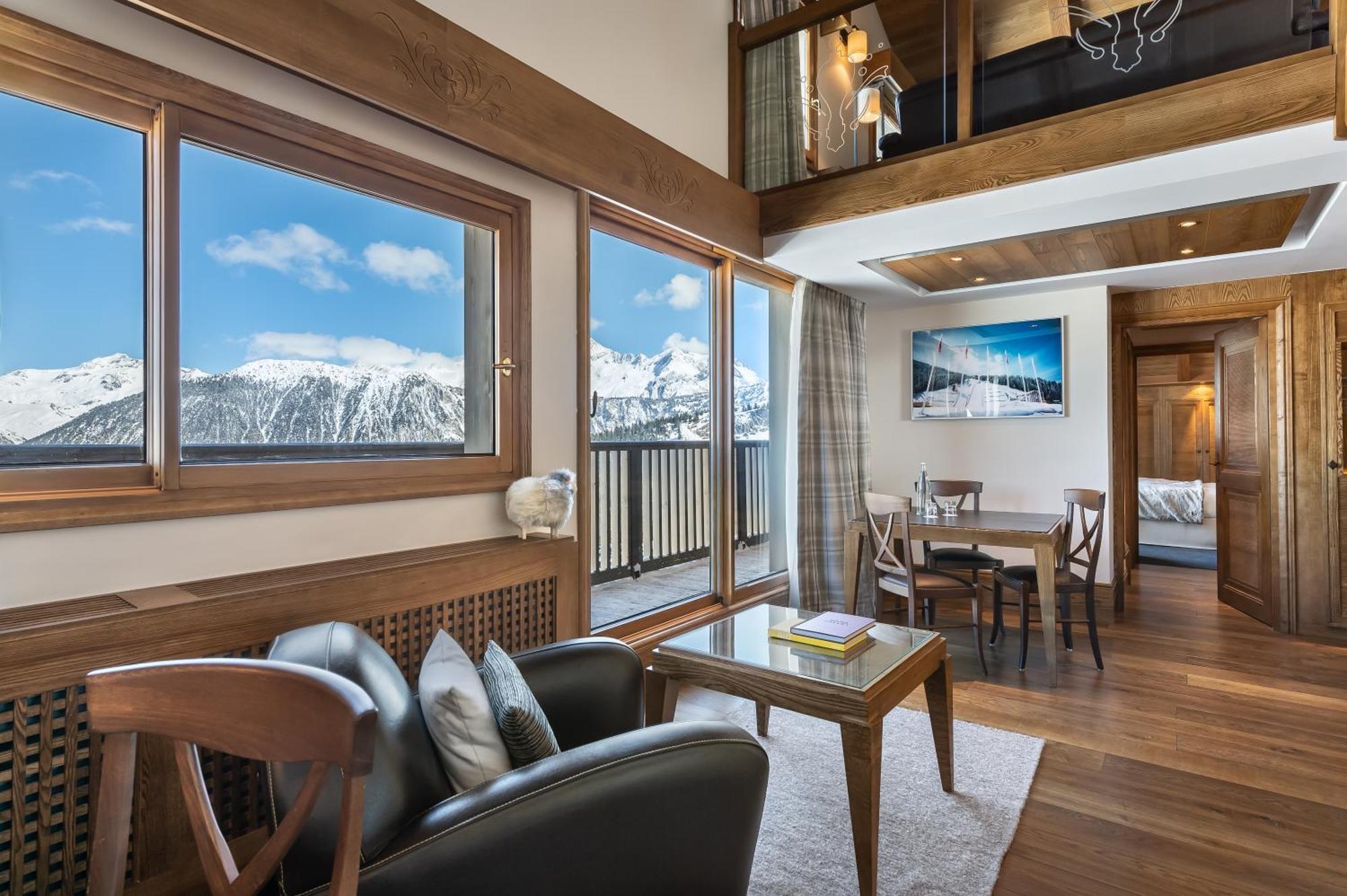 Hotel Annapurna Корчевел Екстериор снимка